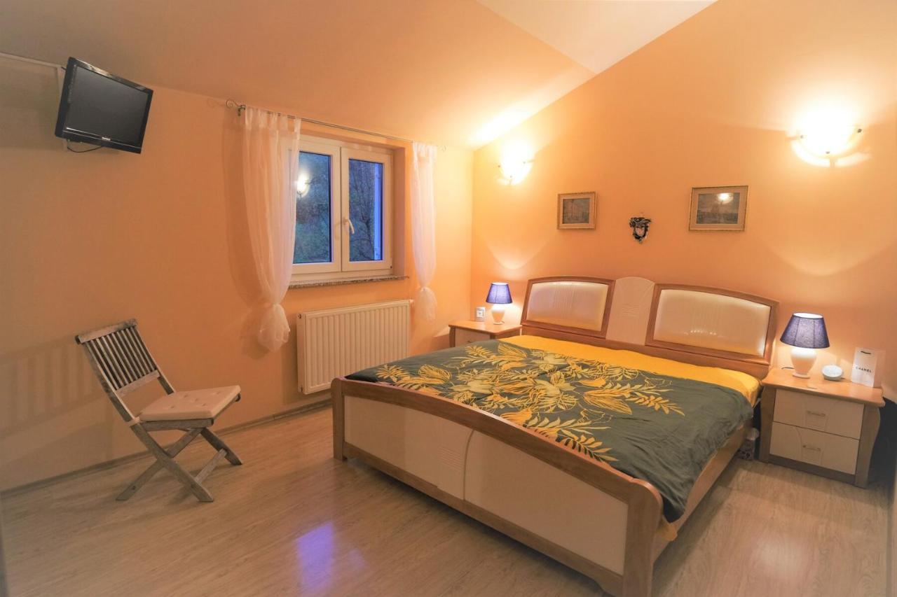 Apartments Coral, Klimno, Island Krk Exterior photo
